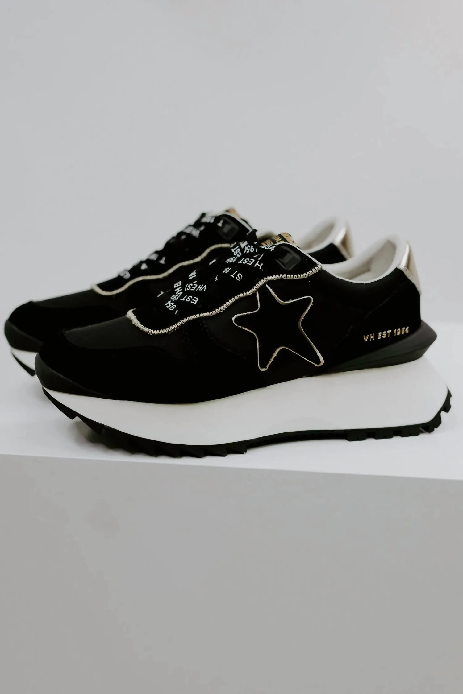 Major Sneaker In Black Multi