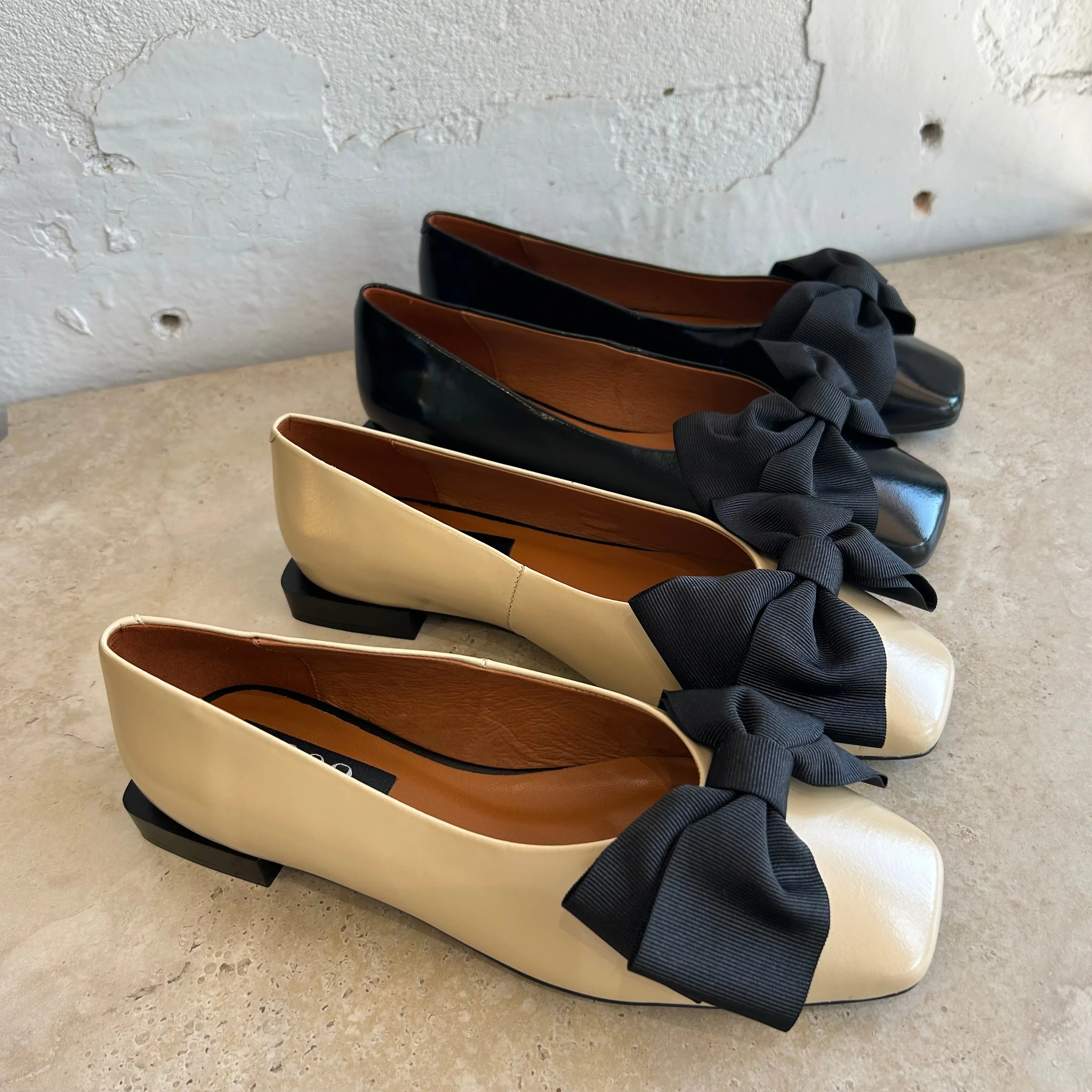 Neo 24630 Black Shoes_Neo